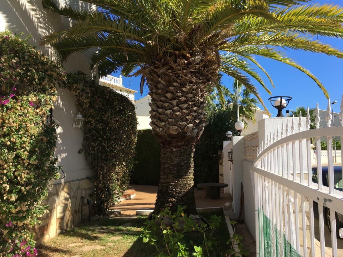 Frente Al Mar - Velazquez Villa Oliva Bagian luar foto
